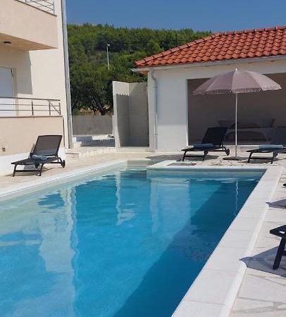 Villa Ana Perfect For Families With Kids And Groups,House With Heated Pool Podstrana Exterior foto