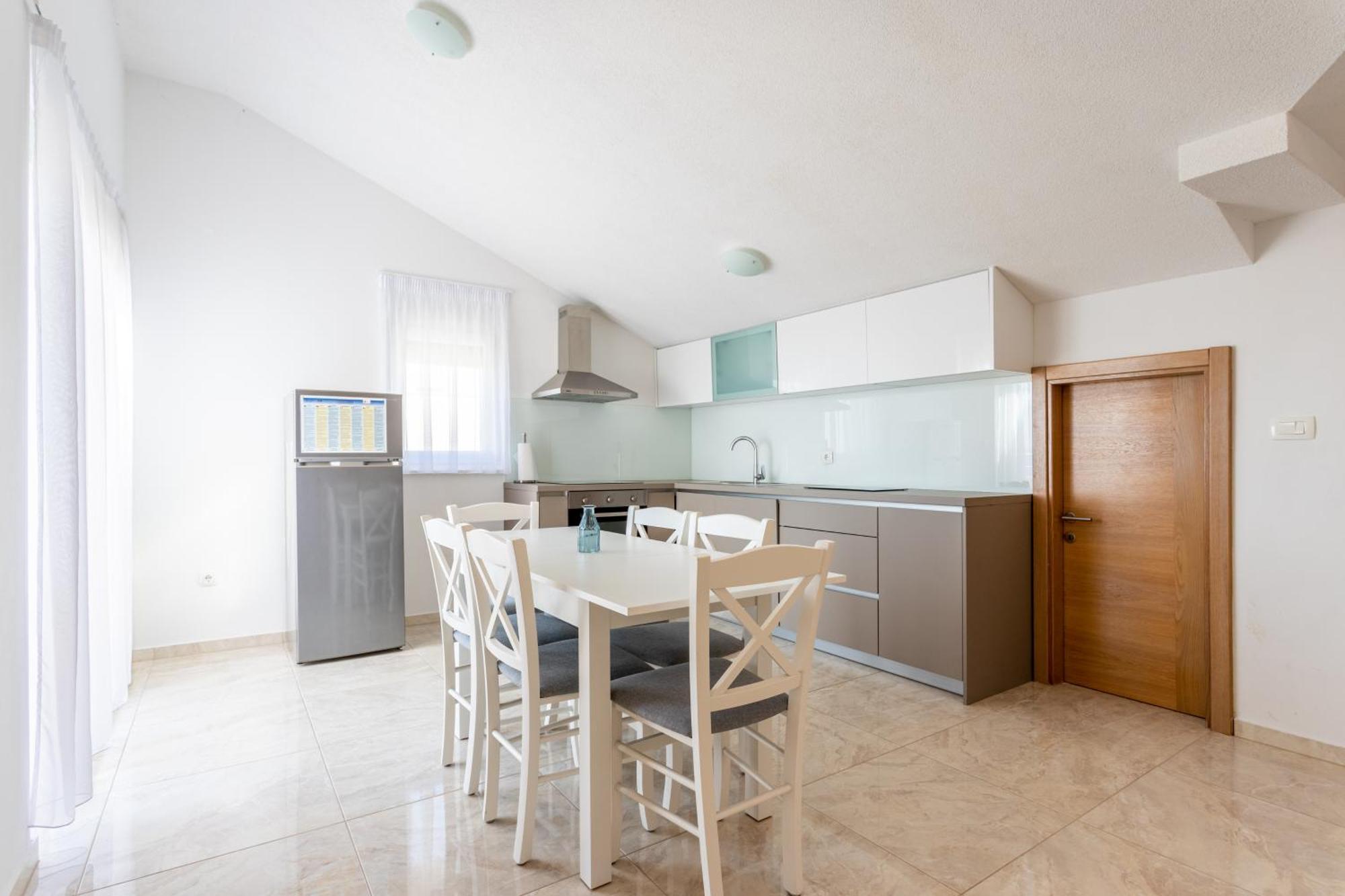 Villa Ana Perfect For Families With Kids And Groups,House With Heated Pool Podstrana Exterior foto