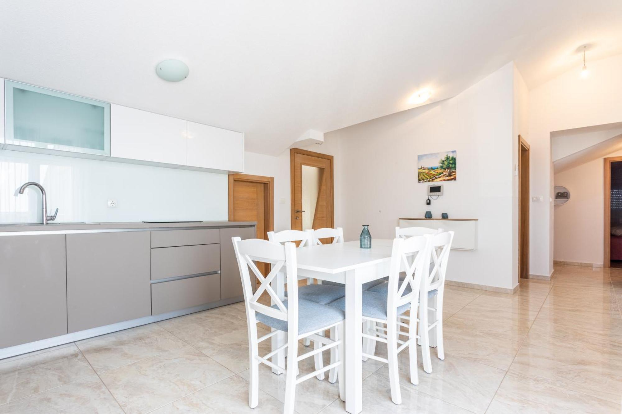 Villa Ana Perfect For Families With Kids And Groups,House With Heated Pool Podstrana Exterior foto