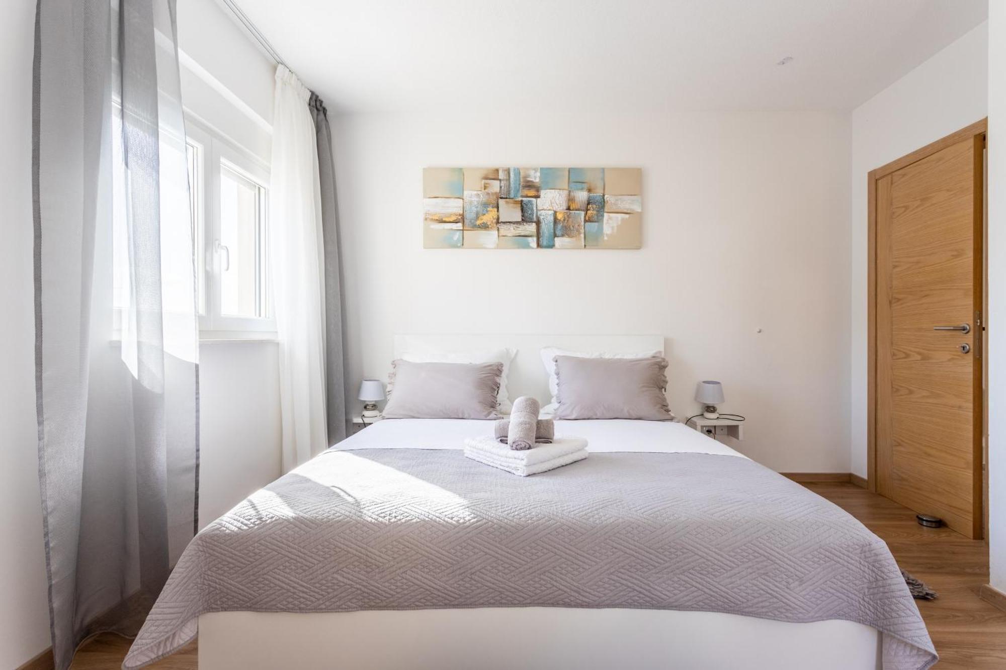 Villa Ana Perfect For Families With Kids And Groups,House With Heated Pool Podstrana Exterior foto