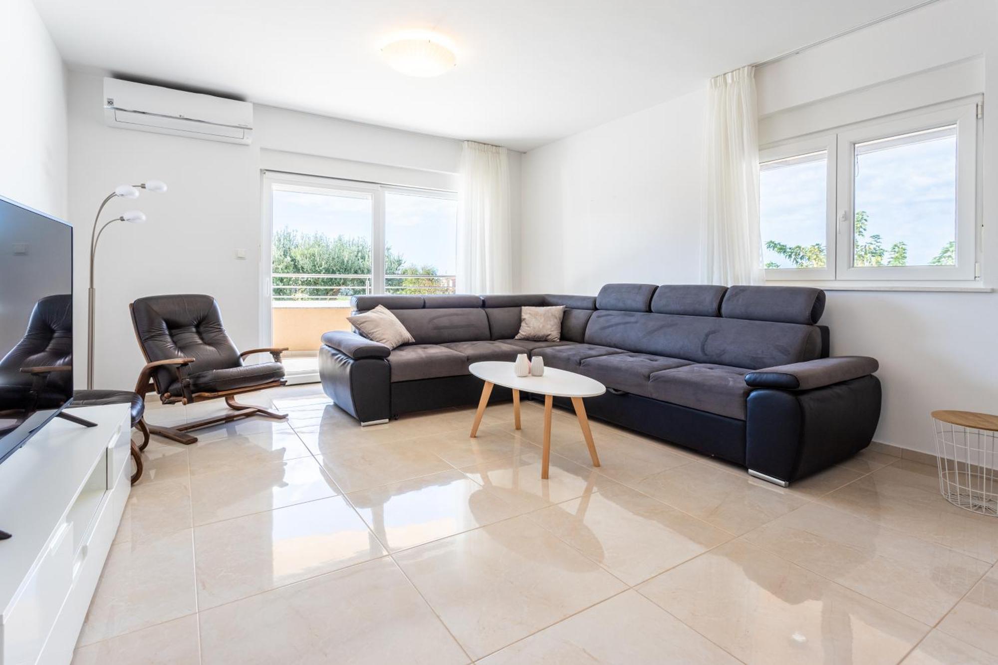 Villa Ana Perfect For Families With Kids And Groups,House With Heated Pool Podstrana Exterior foto